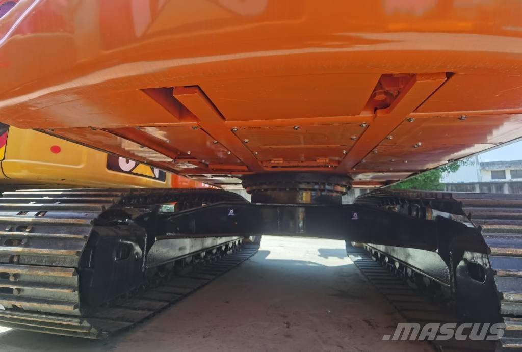 Doosan DX 225 LC Raupenbagger