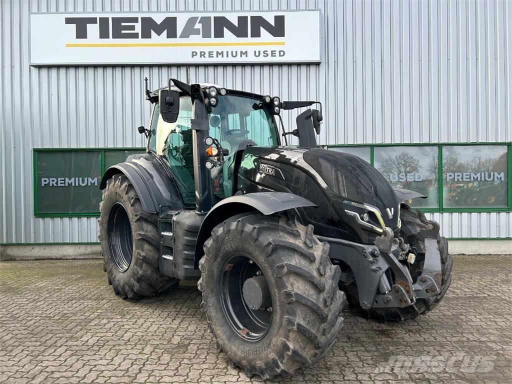 Valtra T195 Traktoren