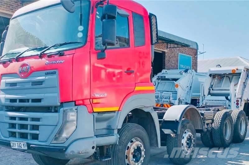 UD CGE 370 8x4 Andere Fahrzeuge