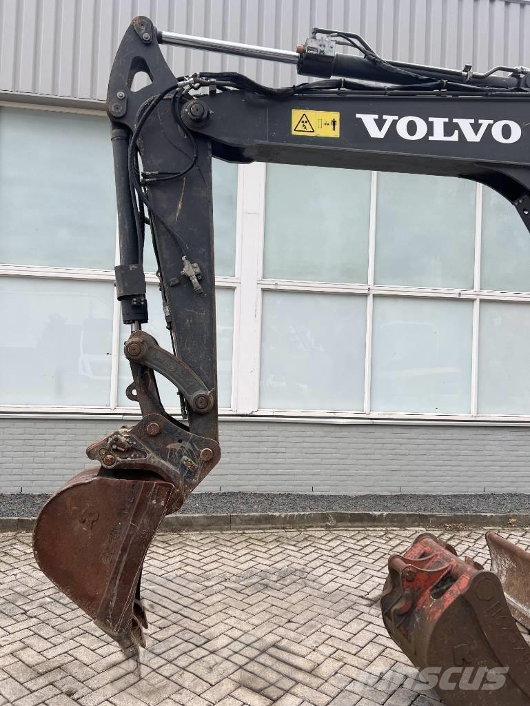 Volvo ECR 88 D    2016 Midibagger  7t - 12t
