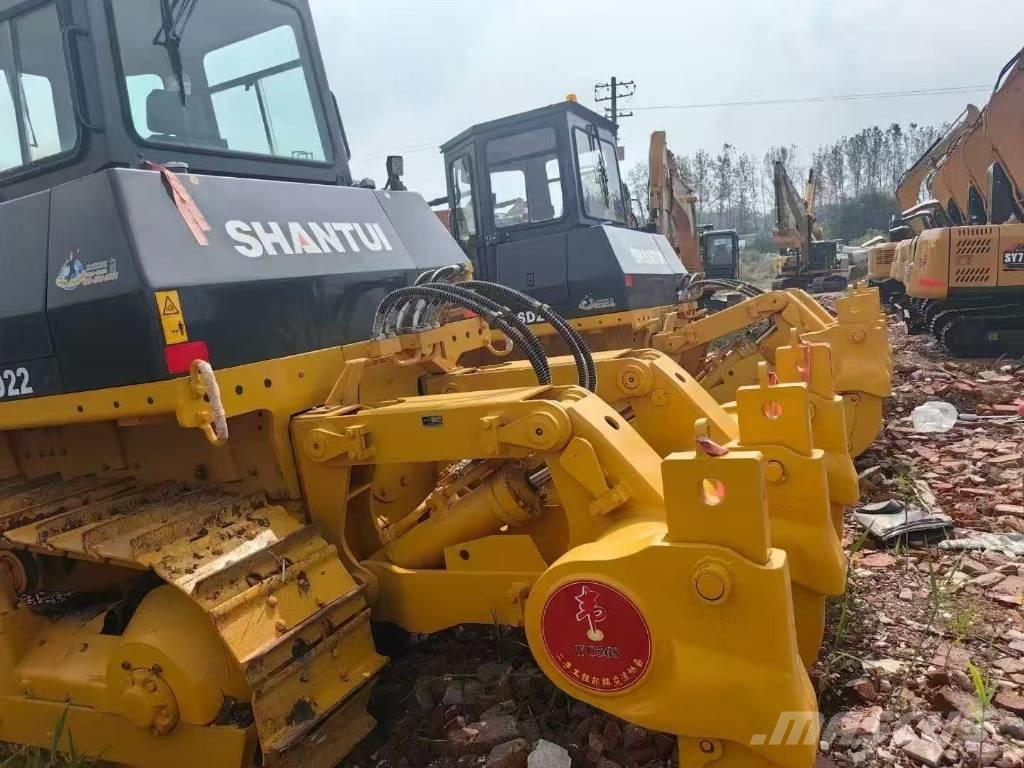Shantui SD22 Bulldozer