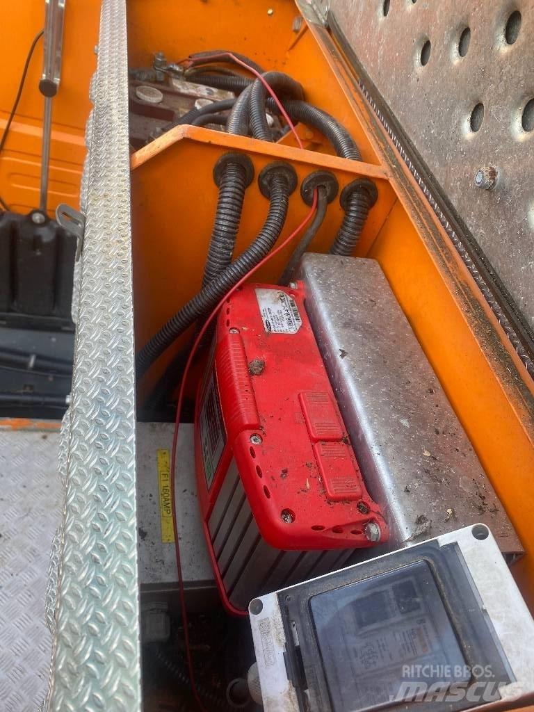 Omme 3000 RBD Teleskopbühnen