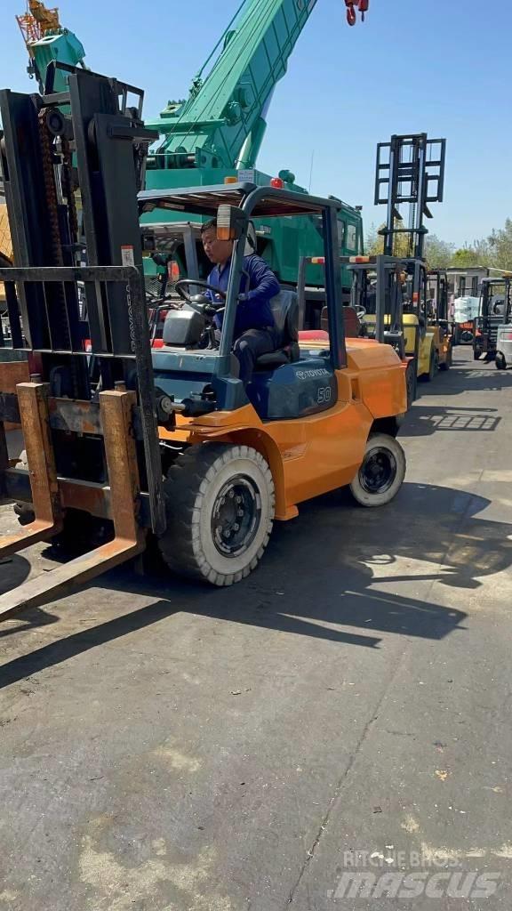 Toyota 5 ton Diesel Stapler