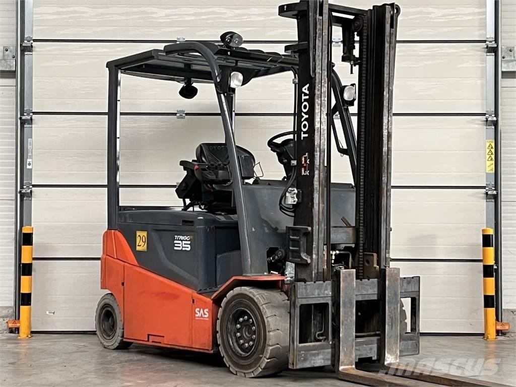 Toyota 8FBMT35 Elektro Stapler