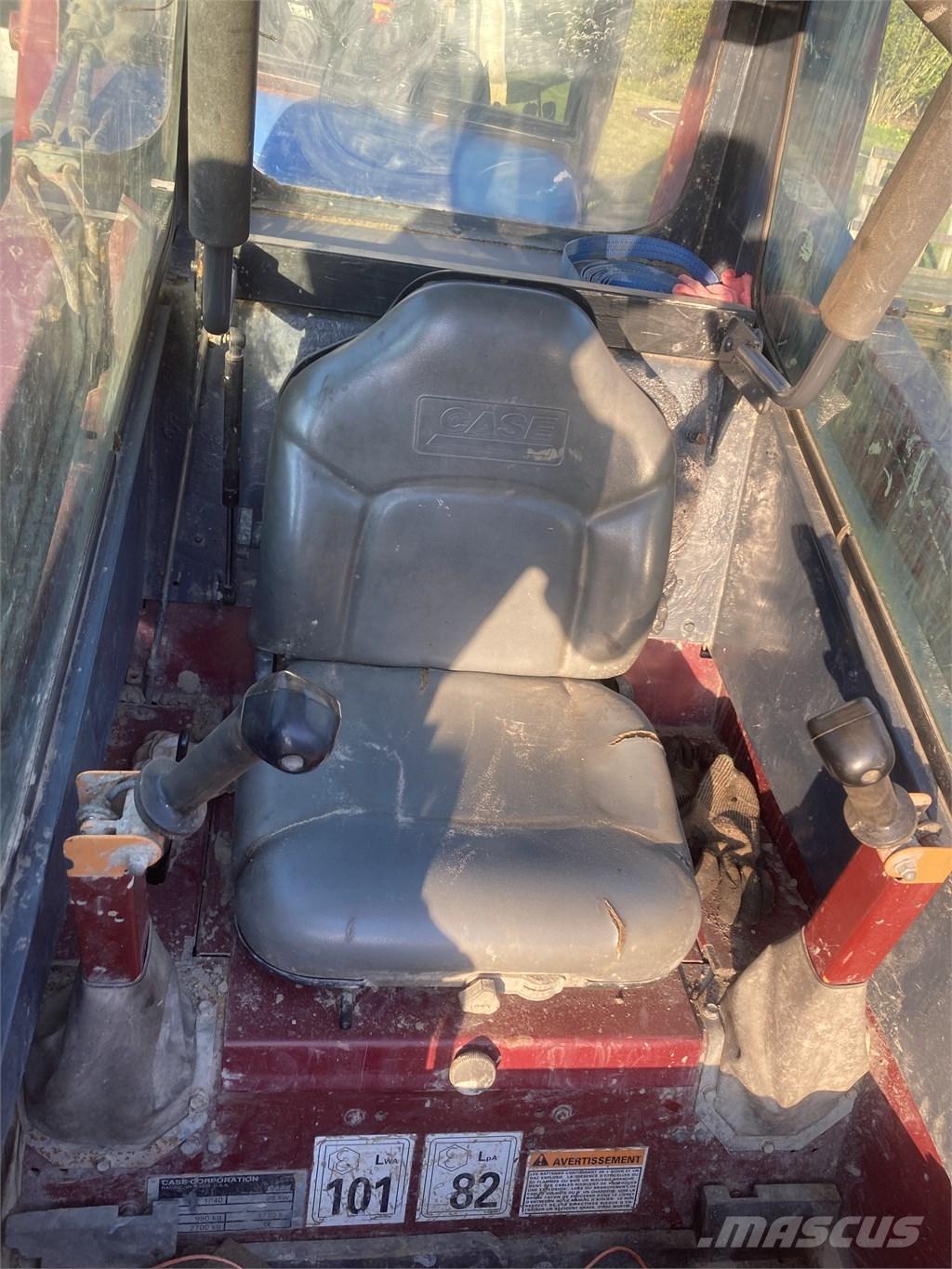 CASE 1840 Kompaktlader