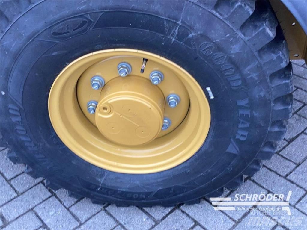 CAT 906 Radlader