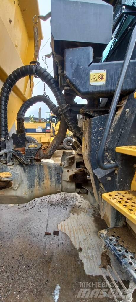 Komatsu HM300-5 Dumper - Knickgelenk