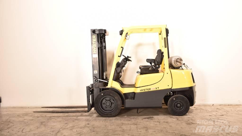 Hyster H3.0XT Gas Stapler
