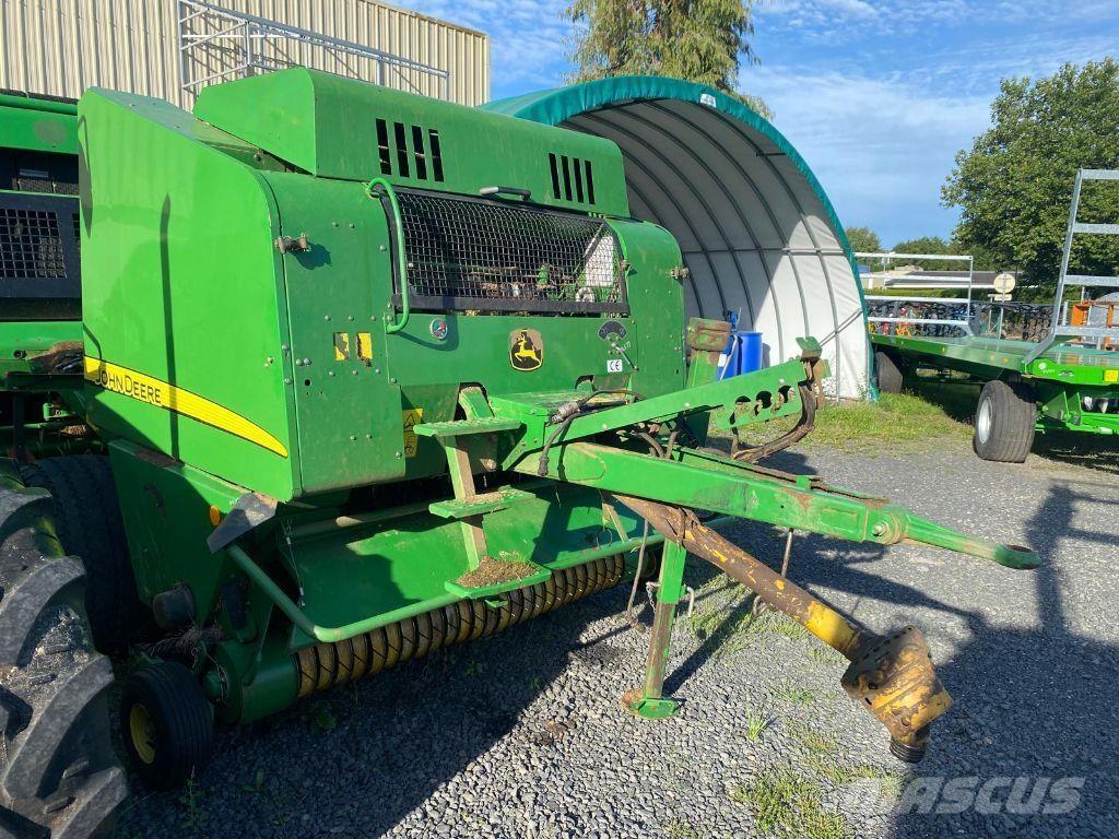John Deere 568 Rundballenpressen