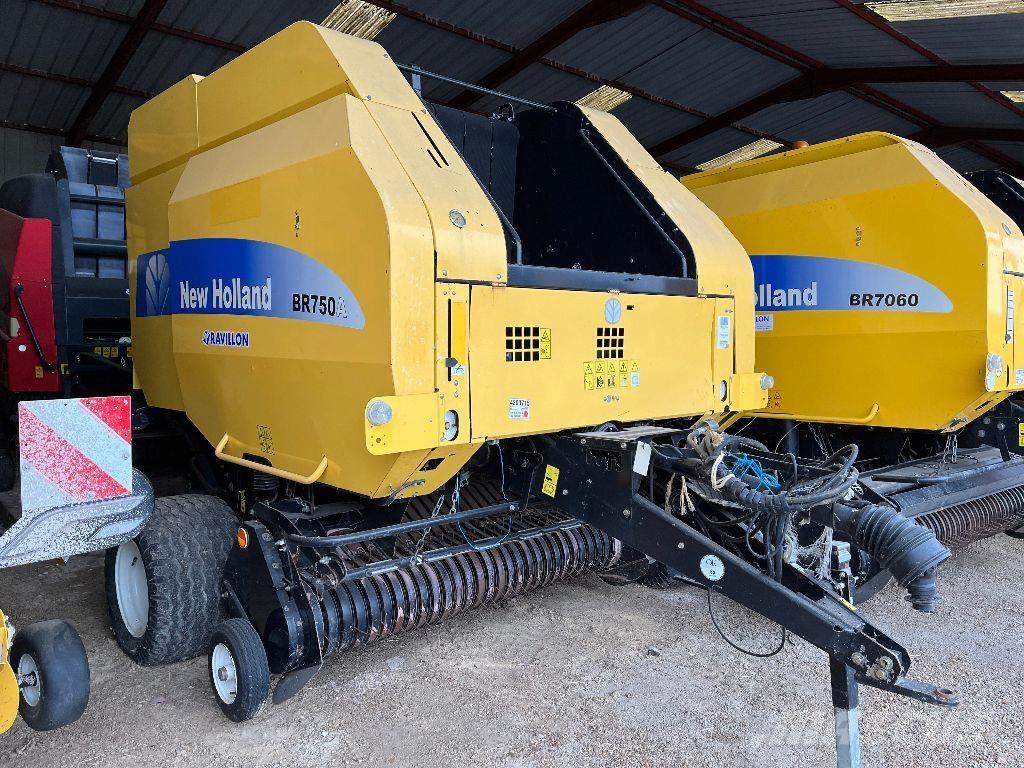 New Holland BR750A Rundballenpressen