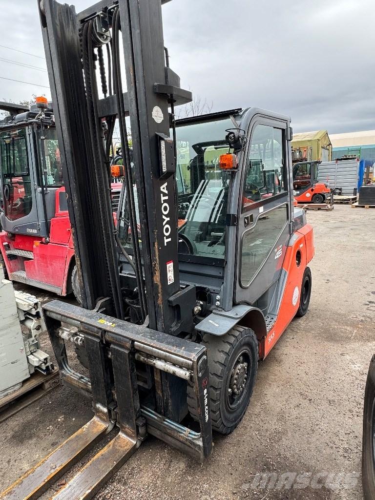 Toyota 40-8FD40N Diesel Stapler