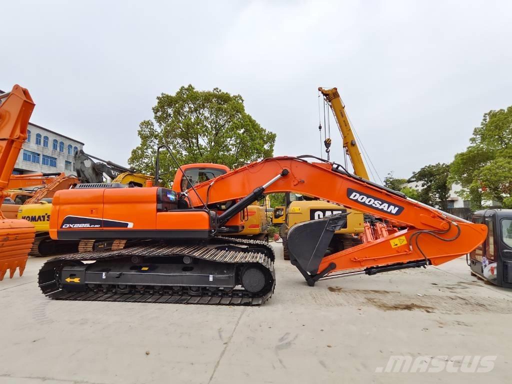 Doosan DX 225 LC-9C Raupenbagger