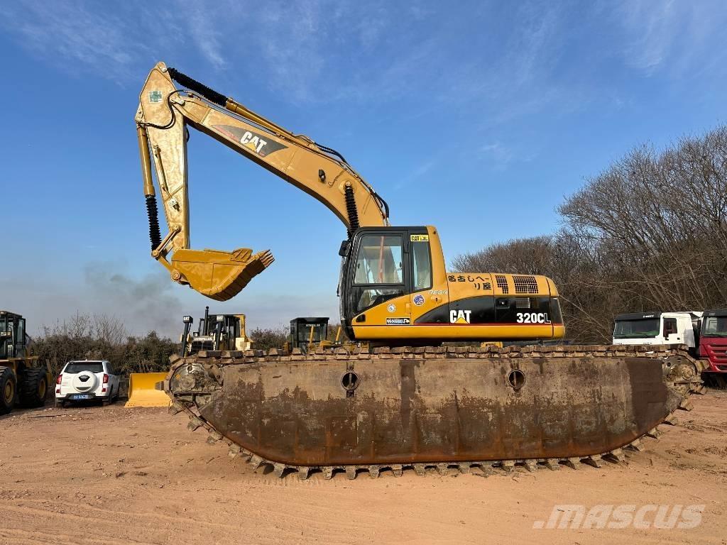CAT 320CL Amphibienbagger