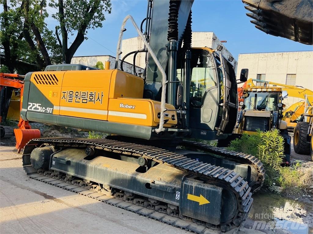 Hyundai 225 lc 9t Raupenbagger