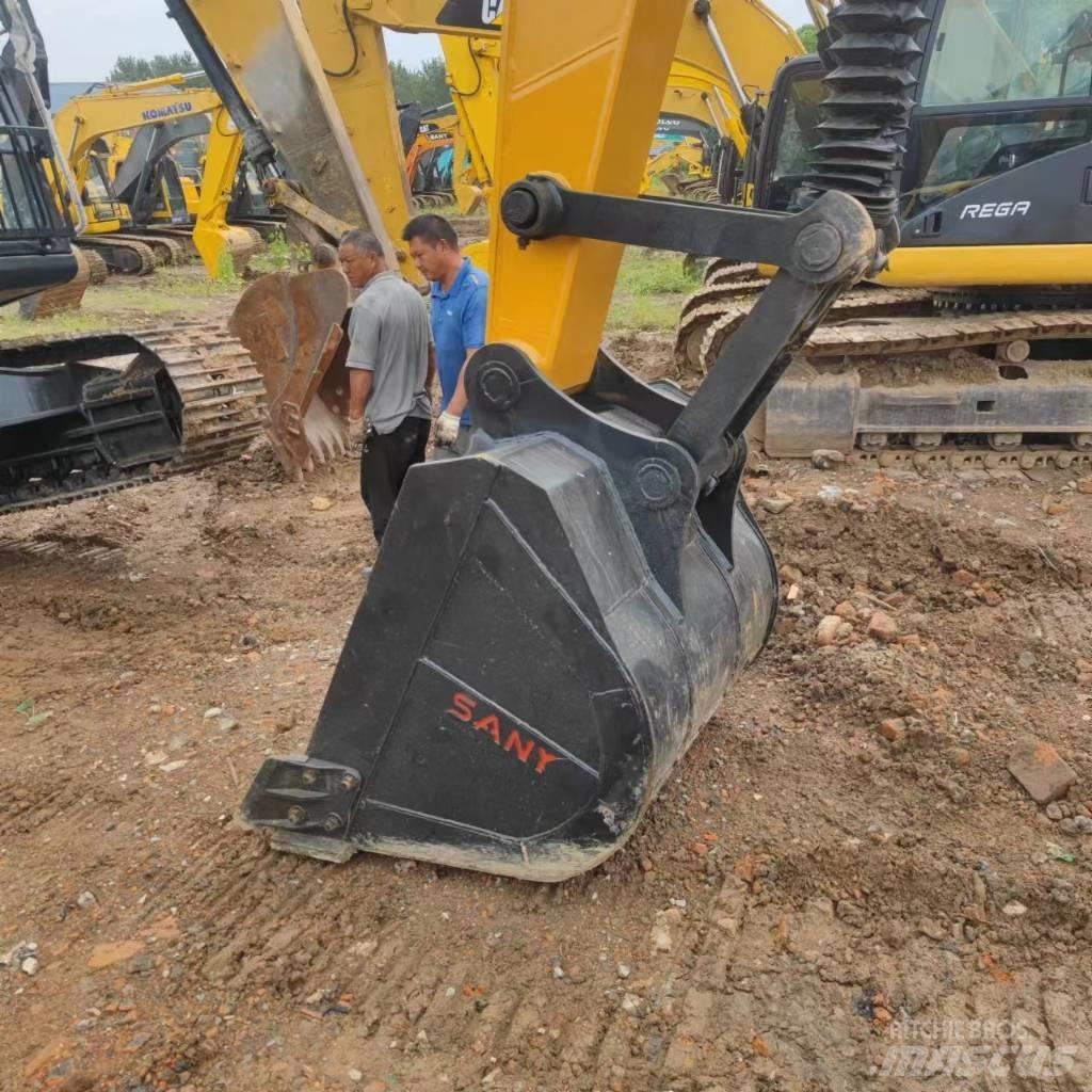 Sany SY 215 C Raupenbagger