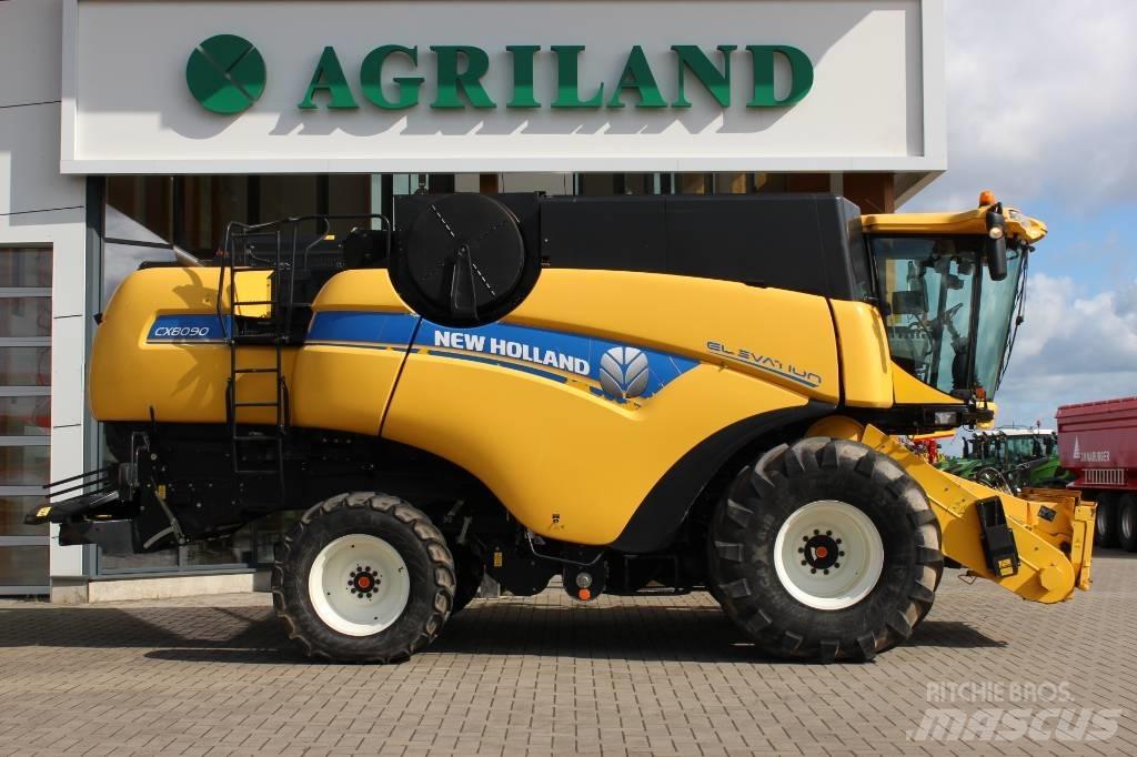 New Holland CX 8090 Mähdrescher