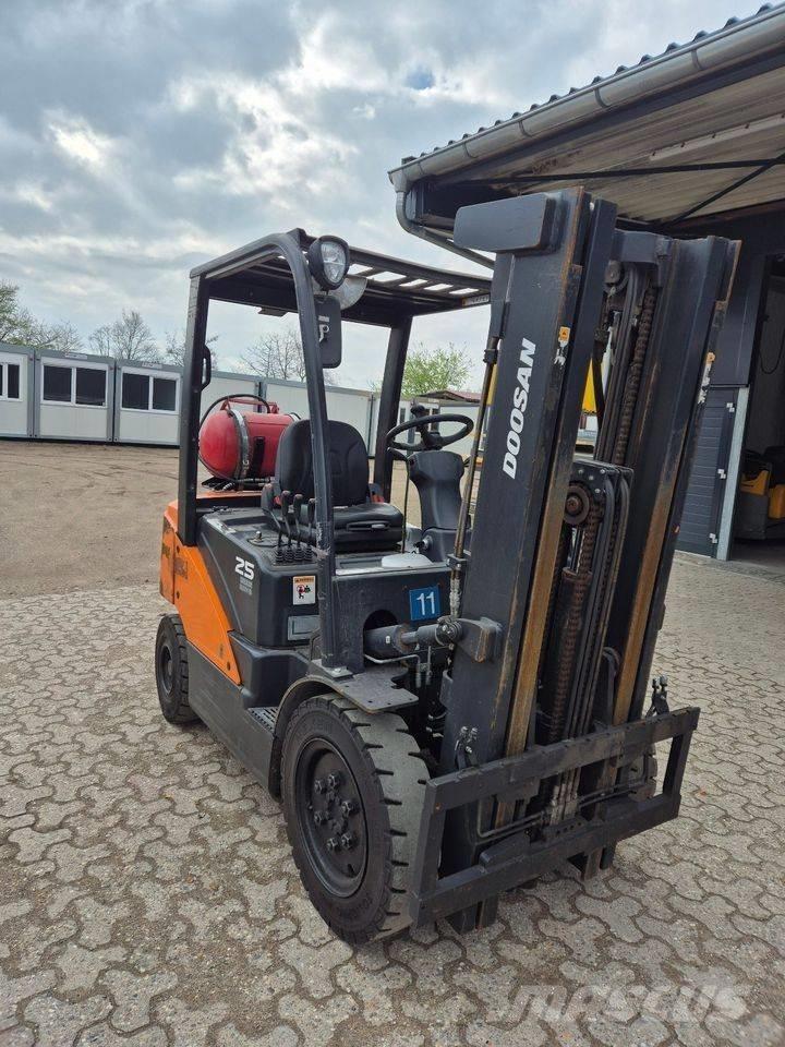 Doosan G 25 P-7 Sonstige Baumaschinen