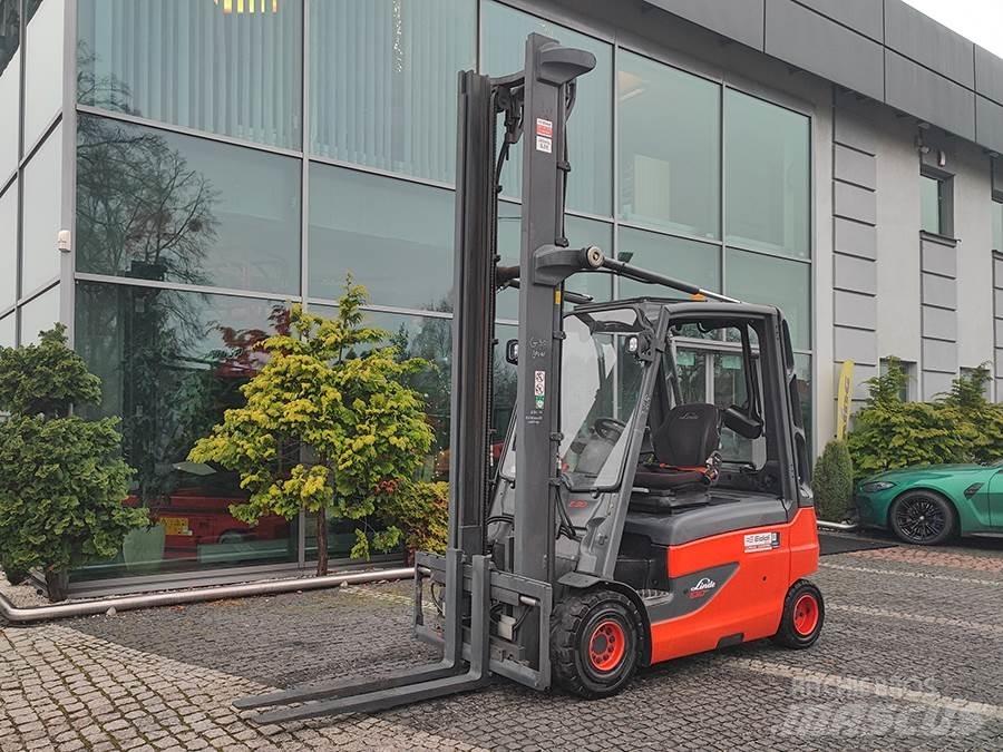 Linde E30L-01 Elektro Stapler