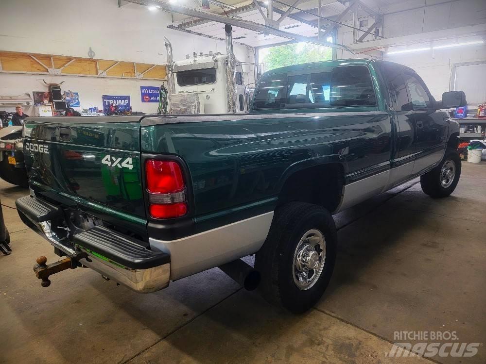 Dodge 2500 SLT Andere Fahrzeuge