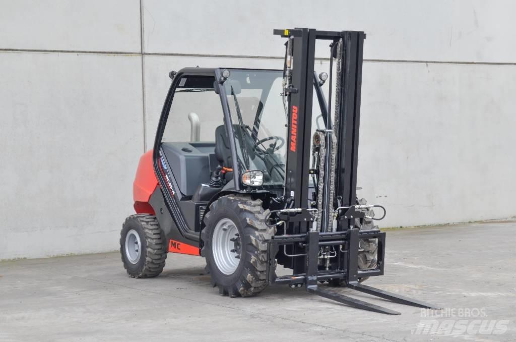 Manitou MC 25-4 Diesel Stapler