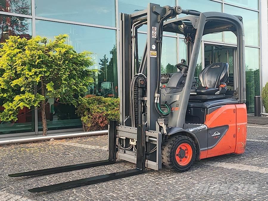 Linde E12-02 Elektro Stapler