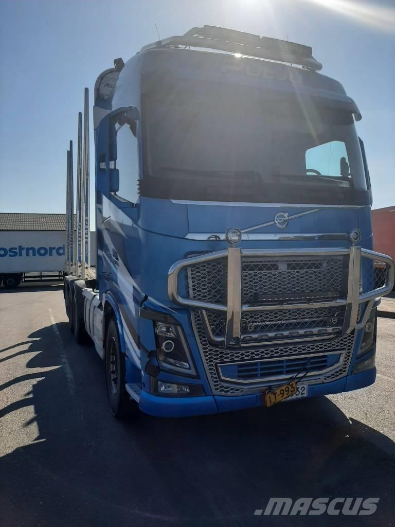 Volvo FH 16 Holzfahrzeuge