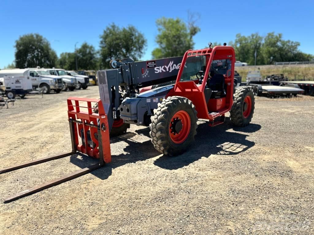 SkyJack SJ 843 Teleskoplader