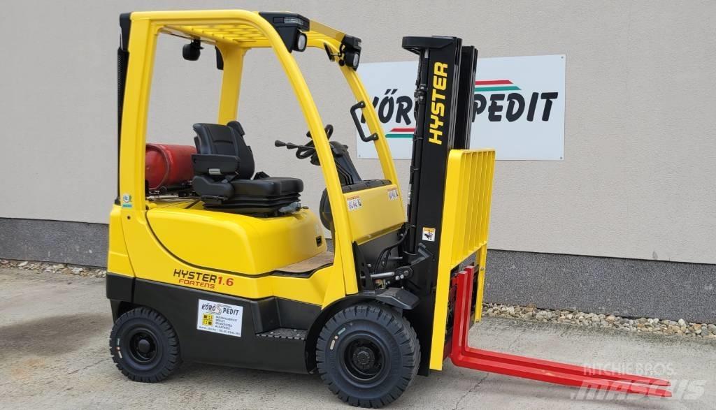 Hyster H 1.6 FT Gas Stapler