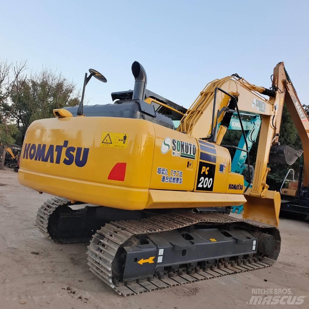 Komatsu PC 200-8 Raupenbagger