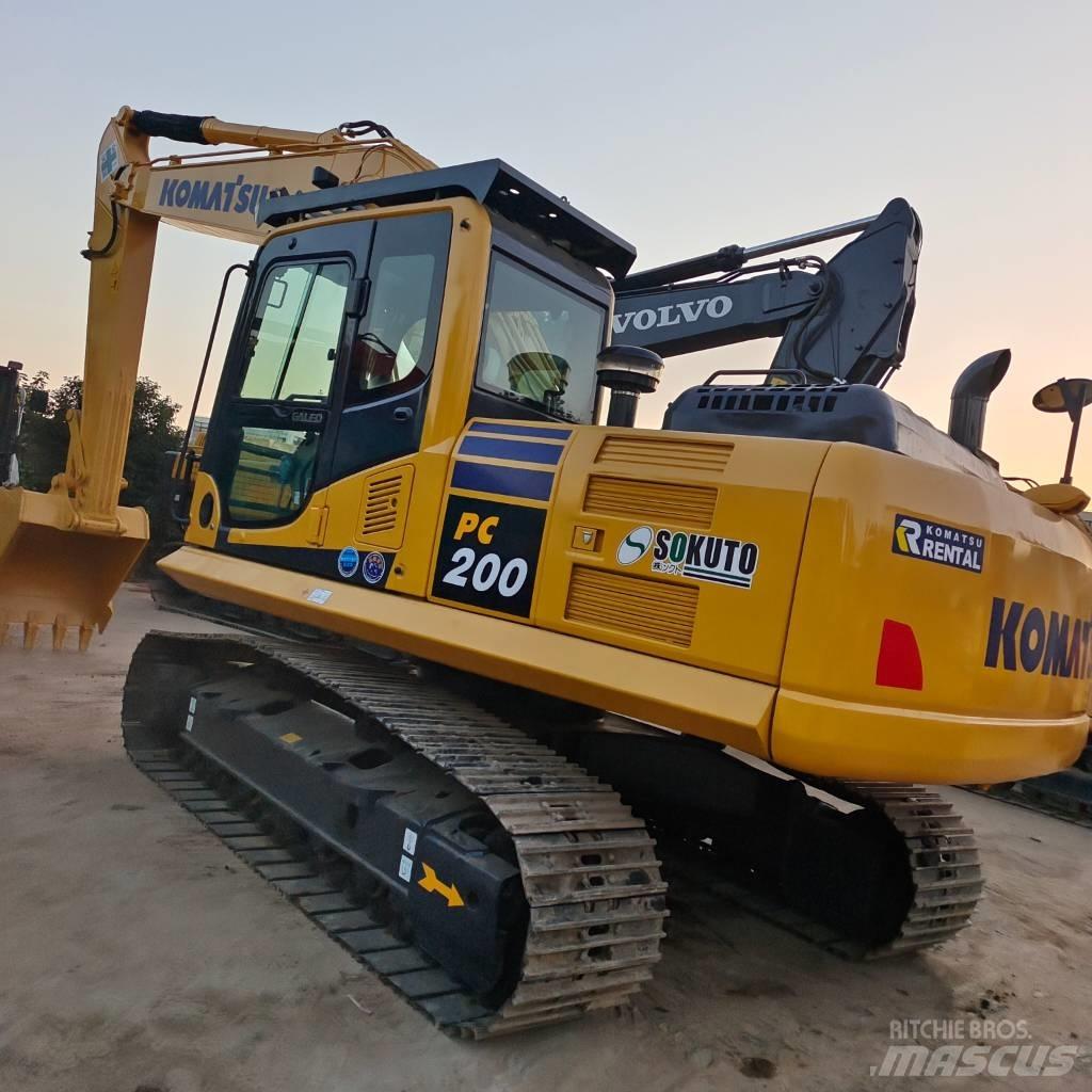 Komatsu PC 200-8 Raupenbagger