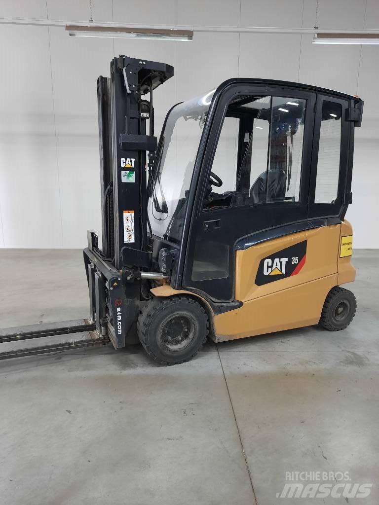 CAT EP35N Elektro Stapler