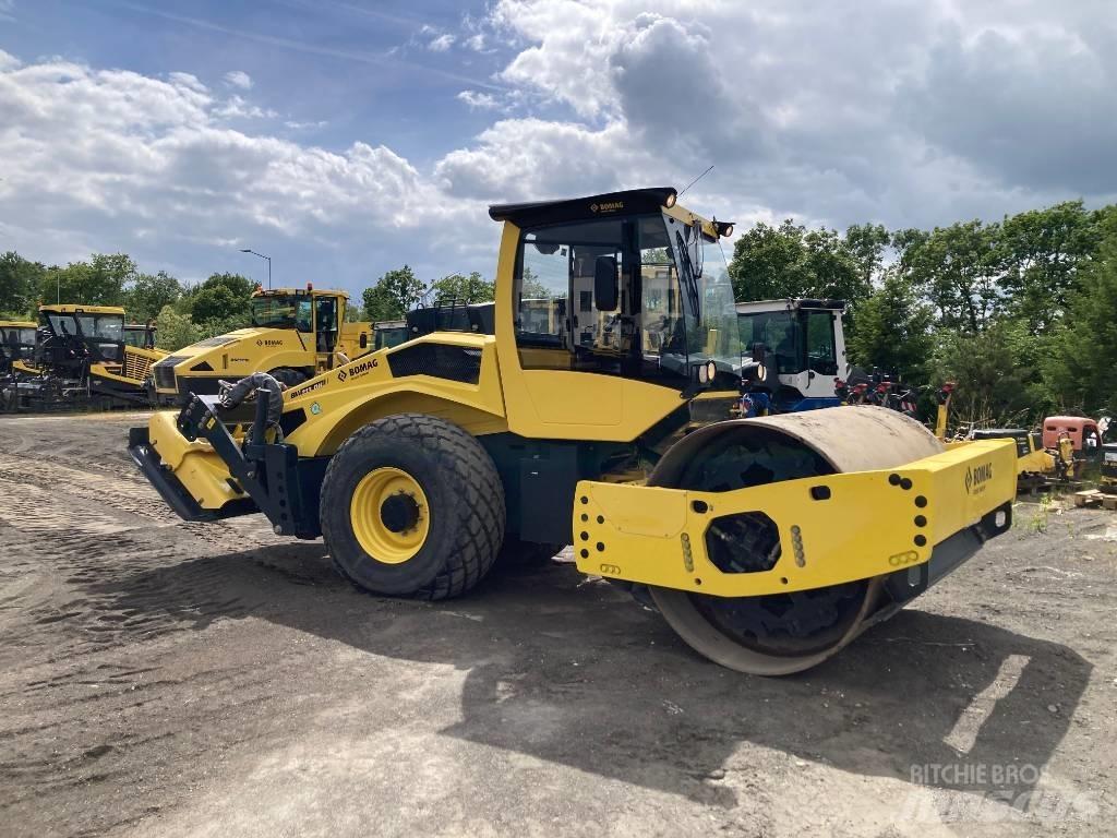 Bomag BW 213 DH-5 Walzenzüge