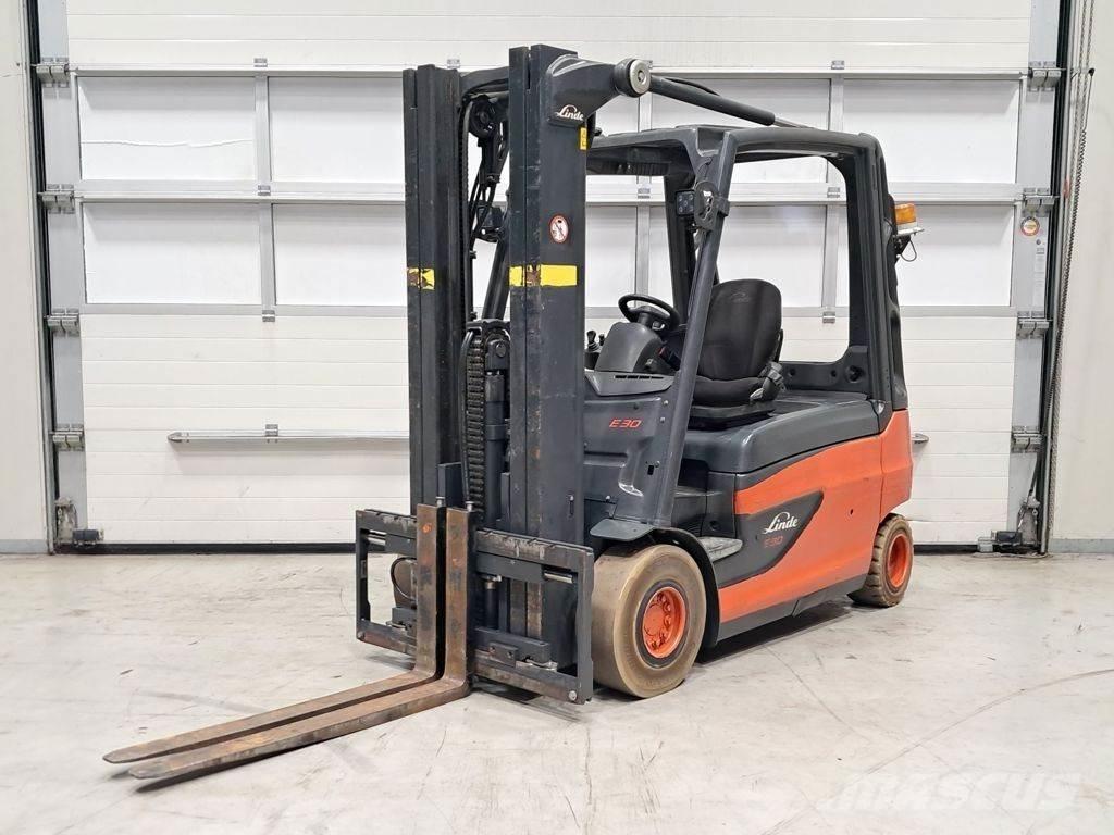 Linde E30L-01 Elektro Stapler