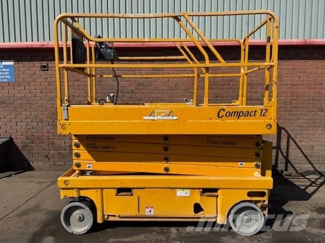 Haulotte Compact 12 Scheren-Arbeitsbühnen