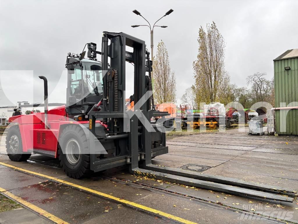 Kalmar DCG300-12S Diesel Stapler