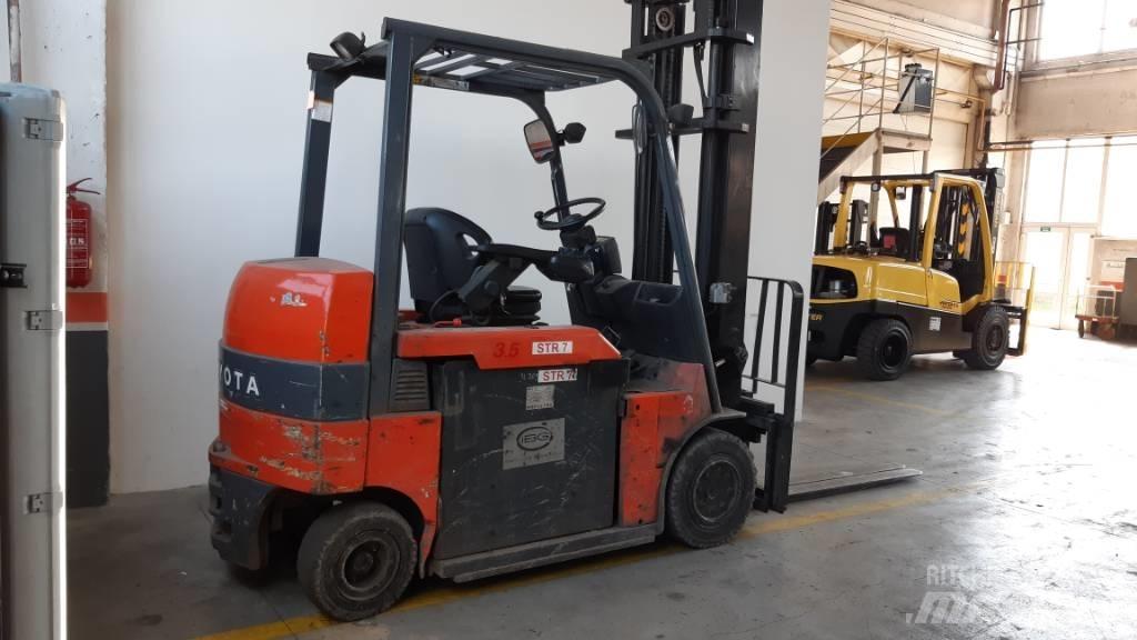 Toyota 7FBMF35 Elektro Stapler