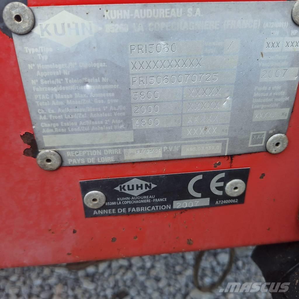 Kuhn PRIMOR 5060 Ballenschredder, -schneider und -wickler