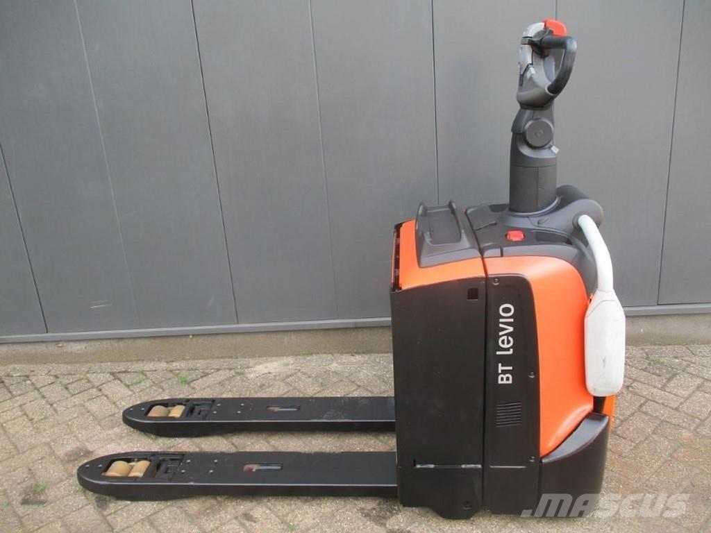Toyota LPE200 Gabelstapler mit Fahrerstand