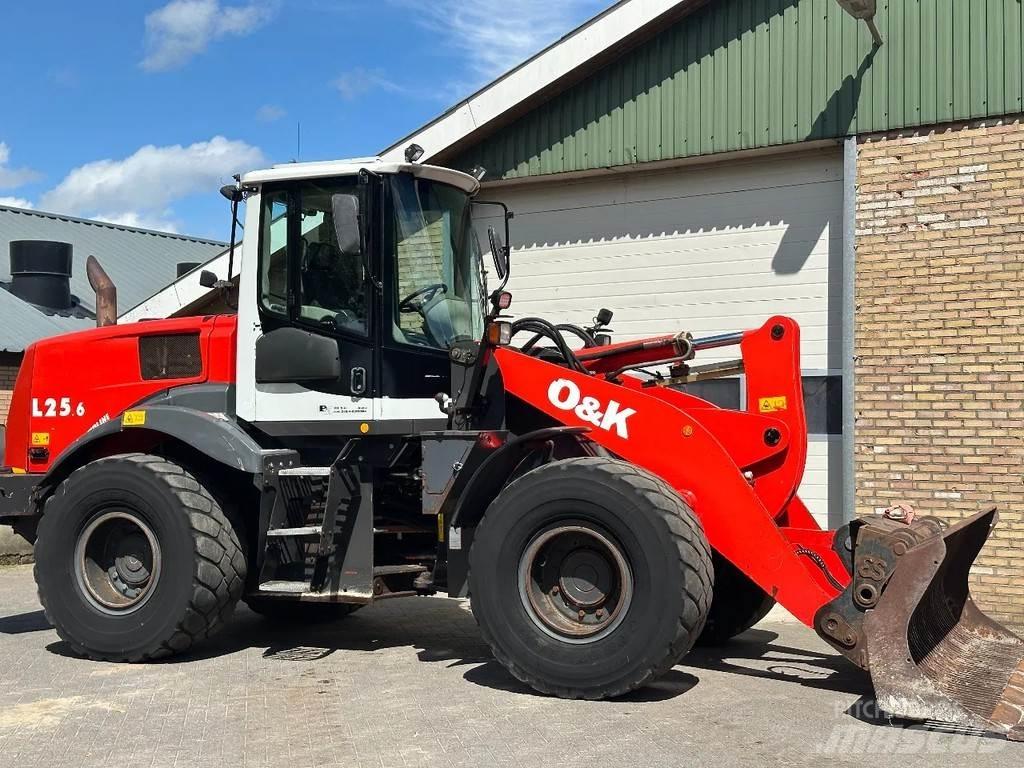 O&K 25.6 Radlader