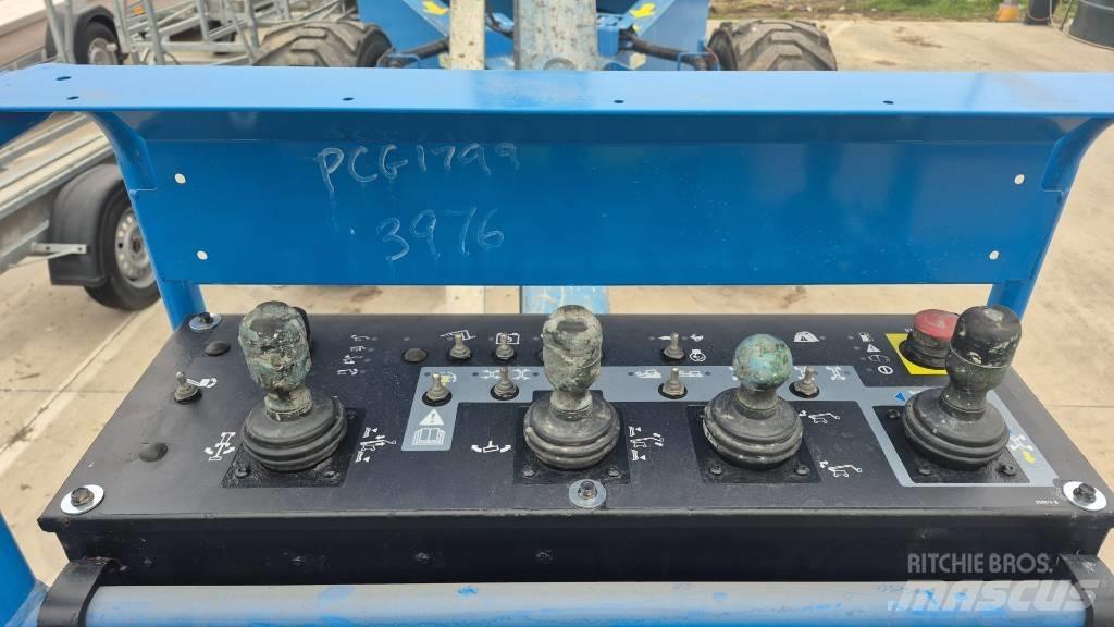 Genie ZX 135/70 Gelenkteleskoparbeitsbühnen