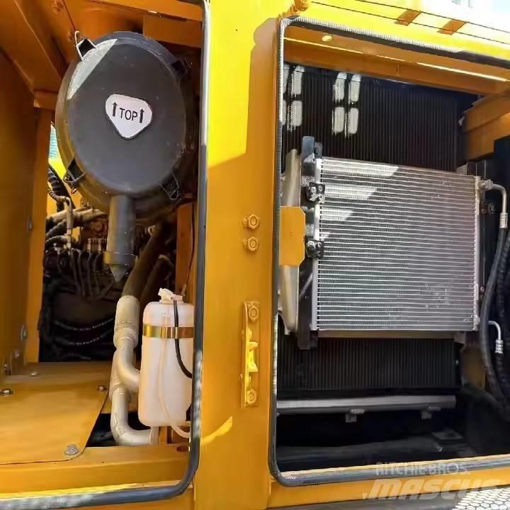 Sany SY 215 C Raupenbagger
