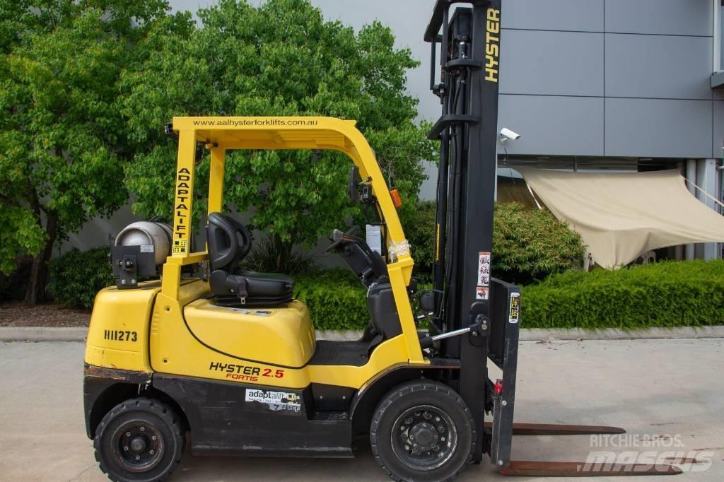 Hyster H2.5TX Gas Stapler