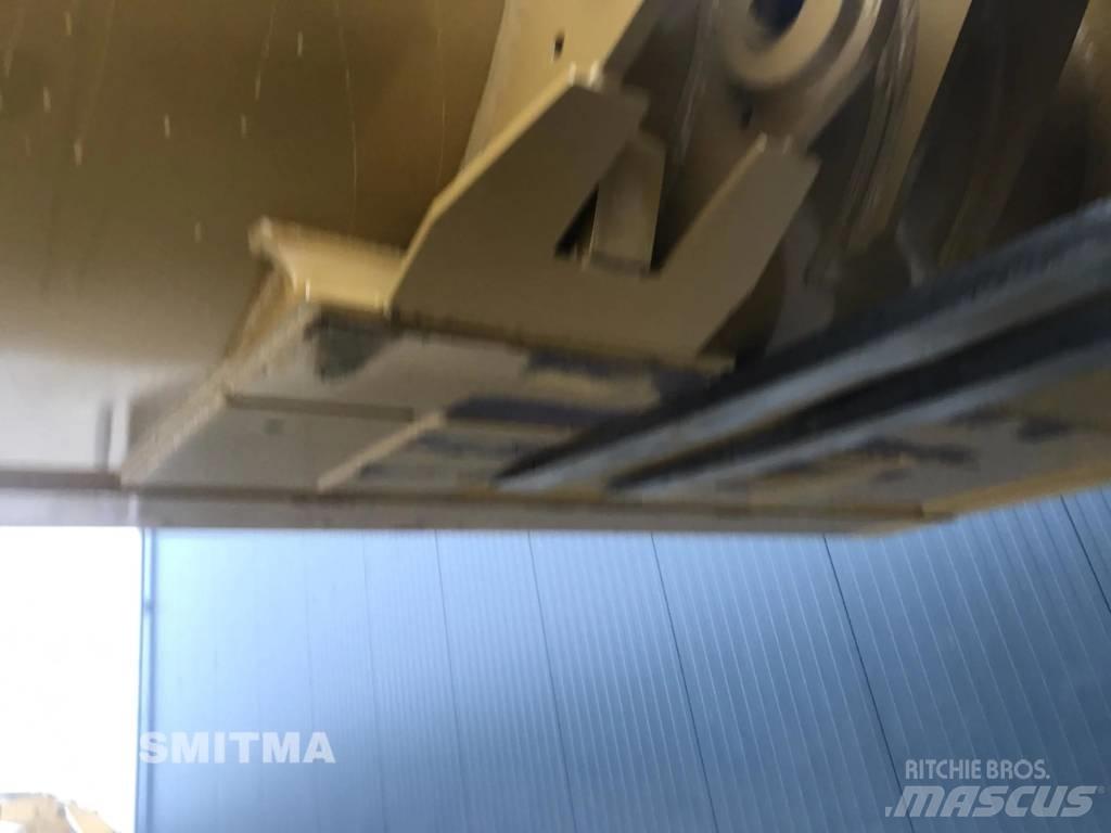 CAT 966G Schaufeln