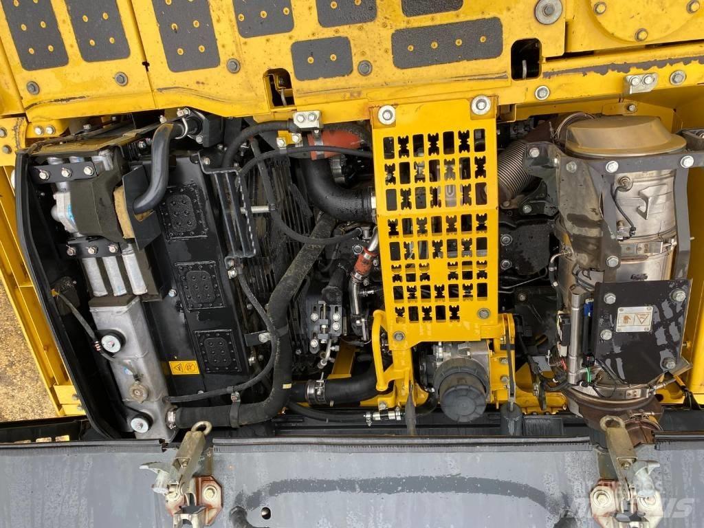 Komatsu PC240LC-10 Long Reach Bagger