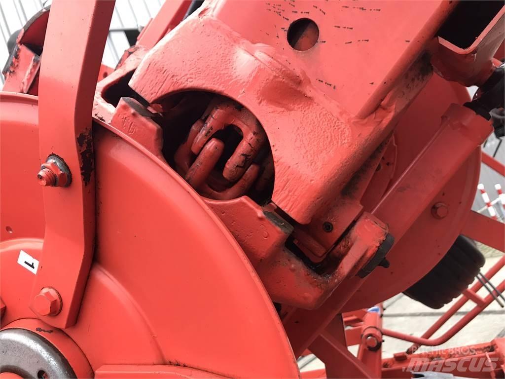 Kuhn GF 10802 T Kreiselheuer/-wender