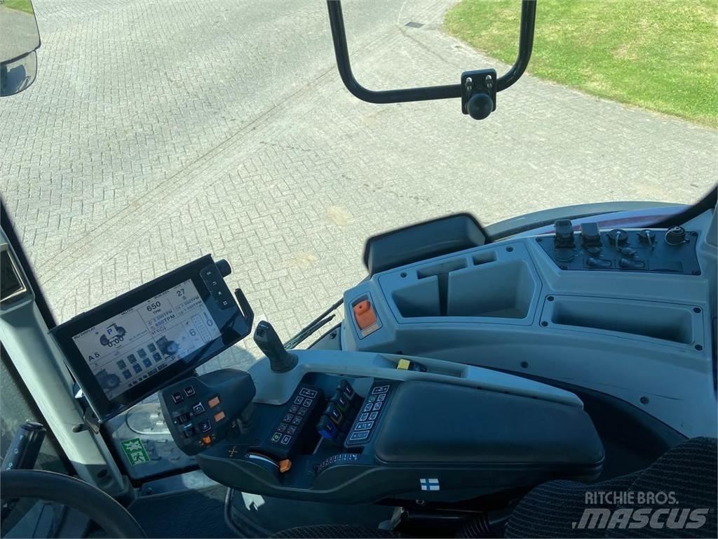 Valtra T 254 Traktoren