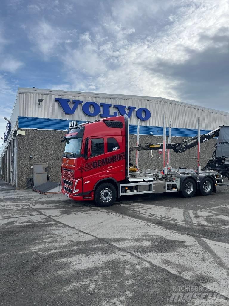 Volvo Timmerbil Holzfahrzeuge