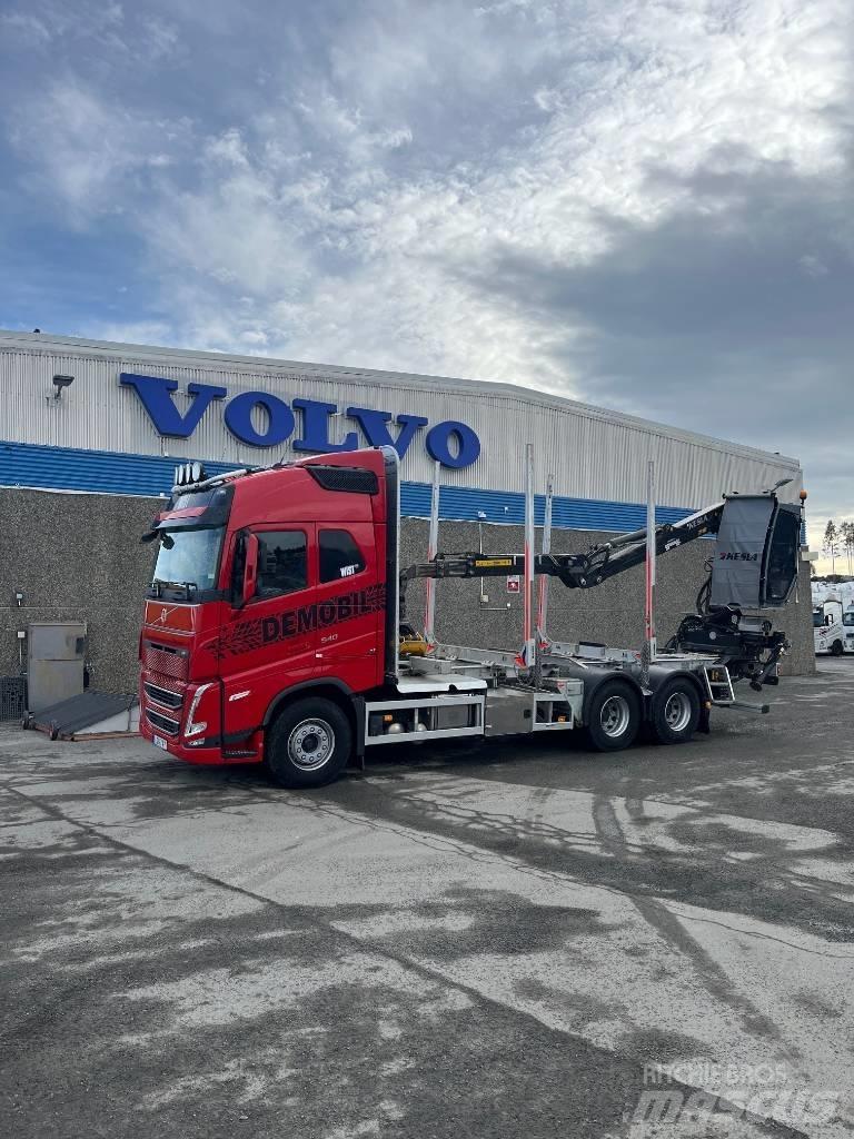 Volvo Timmerbil Holzfahrzeuge