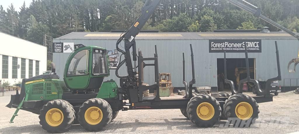 John Deere 1510 E Forwarder