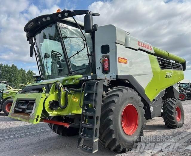 CLAAS LEXION 7400 Mähdrescher